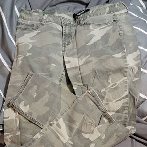 Camo pants